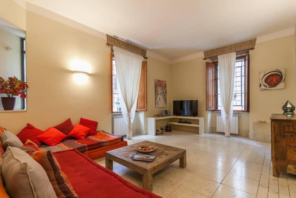 רומא Borgo Pio - Quite And Spacious Apt מראה חיצוני תמונה